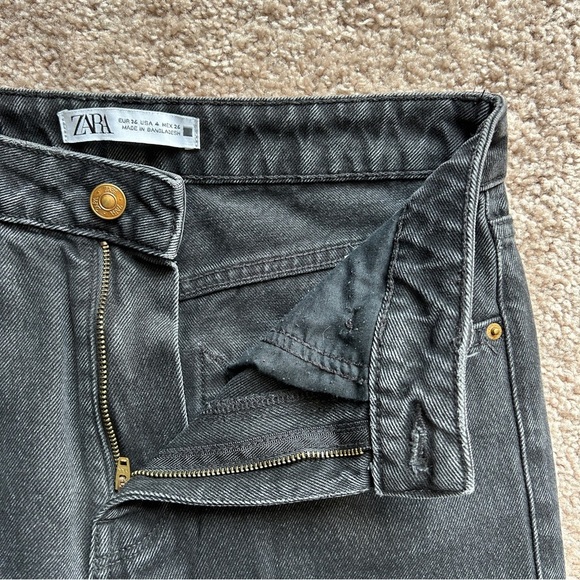 Zara High Rise Wide Frayed Hem Leg Black Denim Jeans Size 4 - Picture 8 of 12